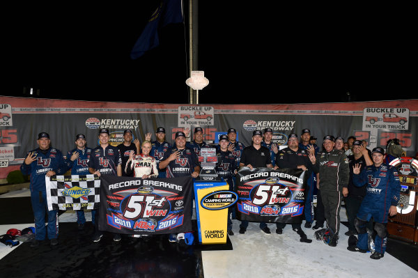6-7 July, 2016, Sparta, Kentucky USA
William Byron celebrates his win in Victory Lane
?2016, Nigel Kinrade
LAT Photo USA 6-7 July, 2016, Sparta, Kentucky USA
William Byron celebrates his win in Victory Lane
?2016, Nigel Kinrade
LAT Photo USA