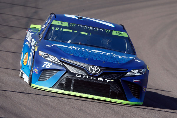 Monster Energy NASCAR Cup Series
Can-Am 500
Phoenix Raceway, Avondale, AZ USA
Friday 10 November 2017
Martin Truex Jr, Furniture Row Racing, Auto-Owners Insurance Toyota Camry
World Copyright: Lesley Ann Miller
LAT Images Monster Energy NASCAR Cup Series
Can-Am 500
Phoenix Raceway, Avondale, AZ USA
Friday 10 November 2017
Martin Truex Jr, Furniture Row Racing, Auto-Owners Insurance Toyota Camry
World Copyright: Lesley Ann Miller
LAT Images