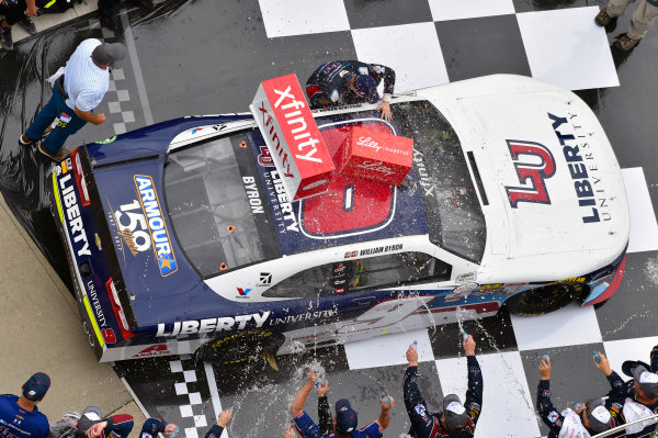 NASCAR XFINITY Series
Lilly Diabetes 250
Indianapolis Motor Speedway, Indianapolis, IN USA
Saturday 22 July 2017
Race winner William Byron, Liberty University Chevrolet Camaro celebrates
World Copyright: Nigel Kinrade
LAT Images NASCAR XFINITY Series
Lilly Diabetes 250
Indianapolis Motor Speedway, Indianapolis, IN USA
Saturday 22 July 2017
Race winner William Byron, Liberty University Chevrolet Camaro celebrates
World Copyright: Nigel Kinrade
LAT Images