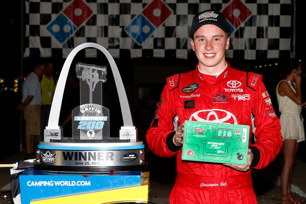 25 June, 2016, Madison, Illinois USA
Christopher Bell celebrates in victory lane
©2016, Russell LaBounty
LAT Photo USA
25 June, 2016, Madison, Illinois USA
Christopher Bell celebrates in victory lane
©2016, Russell LaBounty
LAT Photo USA