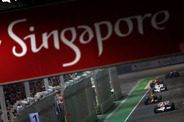A look back at Formula 1's first visit to Singapore, 10 years ago