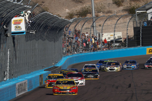 12-14 November, 2016, Avondale, Arizona, USA
, Joey Logano takes the checkered flag and win, priority
?2016, Michael L. Levitt
LAT Photo USA 12-14 November, 2016, Avondale, Arizona, USA
, Joey Logano takes the checkered flag and win, priority
?2016, Michael L. Levitt
LAT Photo USA