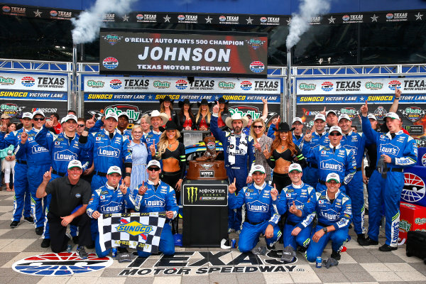 2017 Monster Energy NASCAR Cup Series
O'Reilly Auto Parts 500
Texas Motor Speedway, Fort Worth, TX USA
Sunday 9 April 2017
Jimmie Johnson celebrates in victory lane
World Copyright: Russell LaBounty/LAT Images
ref: Digital Image 17TEX1rl_5266 2017 Monster Energy NASCAR Cup Series
O'Reilly Auto Parts 500
Texas Motor Speedway, Fort Worth, TX USA
Sunday 9 April 2017
Jimmie Johnson celebrates in victory lane
World Copyright: Russell LaBounty/LAT Images
ref: Digital Image 17TEX1rl_5266