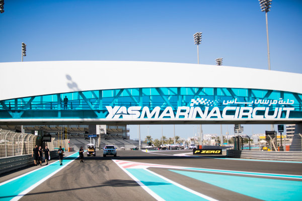 2017 FIA Formula 2 Round 11.
Yas Marina Circuit, Abu Dhabi, United Arab Emirates.
Thursday 23 November 2017.
Gustav Malja (SWE, Racing Engineering). 
Photo: Sam Bloxham/FIA Formula 2.
ref: Digital Image _J6I0909