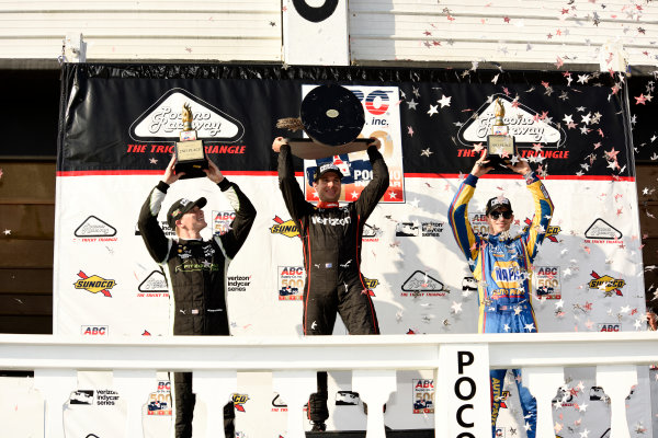 Verizon IndyCar Series
ABC Supply 500
Pocono Raceway, Long Pond, PA USA
Monday 21 August 2017
Josef Newgarden, Team Penske Chevrolet, Will Power, Team Penske Chevrolet and Alexander Rossi, Curb Andretti Herta Autosport with Curb-Agajanian Honda
World Copyright: Gregg Feistman
LAT Images Verizon IndyCar Series
ABC Supply 500
Pocono Raceway, Long Pond, PA USA
Monday 21 August 2017
Josef Newgarden, Team Penske Chevrolet, Will Power, Team Penske Chevrolet and Alexander Rossi, Curb Andretti Herta Autosport with Curb-Agajanian Honda
World Copyright: Gregg Feistman
LAT Images