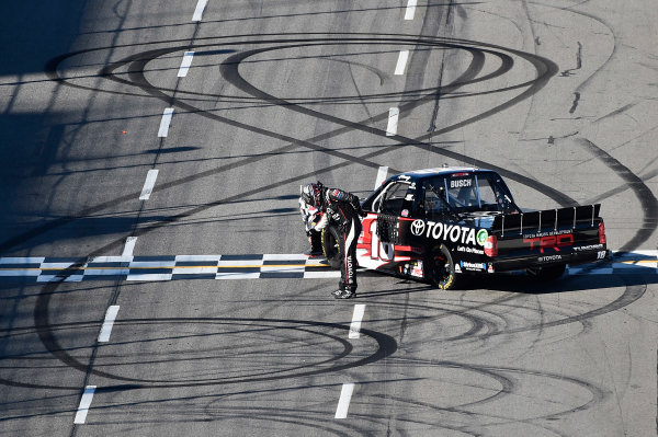 1-2 April, 2016, Martinsville, Virginia USA
Kyle Busch (18) celebrates after winning.
©2016, John Harrelson / LAT Photo USA
1-2 April, 2016, Martinsville, Virginia USA
Kyle Busch (18) celebrates after winning.
©2016, John Harrelson / LAT Photo USA