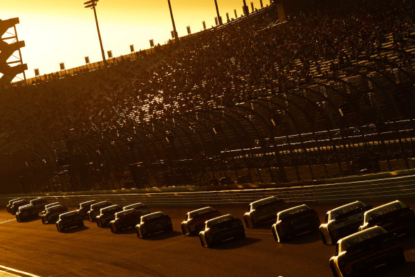 NASCAR XFINITY Series
Ford EcoBoost 300
Homestead-Miami Speedway, Homestead, FL USA
Saturday 18 November 2017
Cole Custer, Haas Automation Ford Mustang leads the field into the sunset
World Copyright: Michael L. Levitt
LAT Images