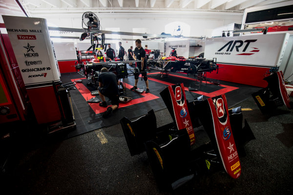 2017 FIA Formula 2 Round 3.
Monte Carlo, Monaco.
Wednesday 24 May 2017.
Mechanics prepare the cars of Nobuharu Matsushita (JPN, ART Grand Prix) and Alexander Albon (THA, ART Grand Prix)
Photo: Zak Mauger/FIA Formula 2.
ref: Digital Image _56I4627 2017 FIA Formula 2 Round 3.
Monte Carlo, Monaco.
Wednesday 24 May 2017.
Mechanics prepare the cars of Nobuharu Matsushita (JPN, ART Grand Prix) and Alexander Albon (THA, ART Grand Prix)
Photo: Zak Mauger/FIA Formula 2.
ref: Digital Image _56I4627