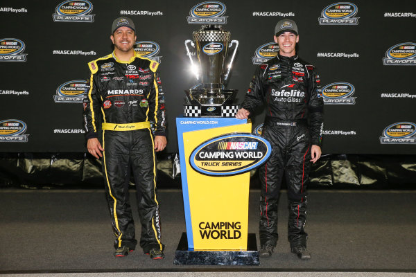 NASCAR Camping World Truck Series
TheHouse.com 225
Chicagoland Speedway, Joliet, IL USA
Friday 15 September 2017
Matt Crafton, Black Label Bacon/Menards Toyota Tundra and Ben Rhodes, Safelite Auto Glass Toyota Tundra
World Copyright: Barry Cantrell
LAT Images NASCAR Camping World Truck Series
TheHouse.com 225
Chicagoland Speedway, Joliet, IL USA
Friday 15 September 2017
Matt Crafton, Black Label Bacon/Menards Toyota Tundra and Ben Rhodes, Safelite Auto Glass Toyota Tundra
World Copyright: Barry Cantrell
LAT Images