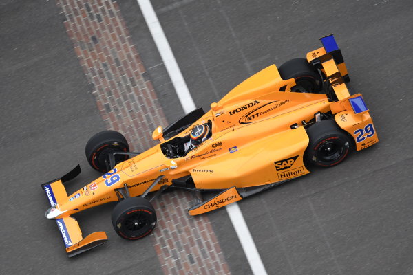 Verizon IndyCar Series
Fernando Alonso Test for Indianapolis 500
Indianapolis Motor Speedway, Indianapolis, IN USA
Wednesday 3 May 2017
Fernando Alonso turns his first career laps on an oval in preparation for his Indianapolis 500 debut.
World Copyright: Walt Kuhn
LAT Images Verizon IndyCar Series
Fernando Alonso Test for Indianapolis 500
Indianapolis Motor Speedway, Indianapolis, IN USA
Wednesday 3 May 2017
Fernando Alonso turns his first career laps on an oval in preparation for his Indianapolis 500 debut.
World Copyright: Walt Kuhn
LAT Images