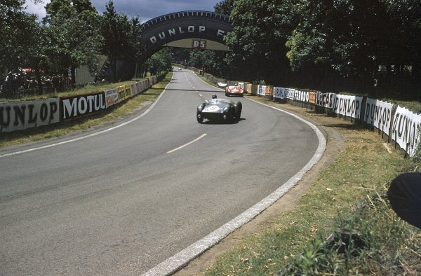 1958 Le Mans 24 hours.
Le Mans, France. 21-22 June 1958.
Graham Whitehead/Peter Whitehead (Aston Martin DB3S), 2nd position, leads Olivier Gendebien/Phil Hill (Ferrari 250TR), 1st position.
World Copyright: LAT Photographic
Ref: 58LM01
1958 Le Mans 24 hours.
Le Mans, France. 21-22 June 1958.
Graham Whitehead/Peter Whitehead (Aston Martin DB3S), 2nd position, leads Olivier Gendebien/Phil Hill (Ferrari 250TR), 1st position.
World Copyright: LAT Photographic
Ref: 58LM01