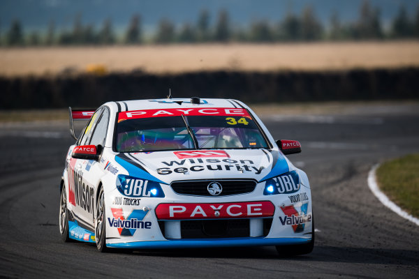 2017 Supercars Championship Round 2.
Tasmania SuperSprint, Simmons Plains Raceway, Tasmania, Australia.
Friday April 7th to Sunday April 9th 2017.
James Moffat drives the #34 Wilson Security Racing GRM Holden Commodore VF.
World Copyright: Daniel Kalisz/LAT Images
Ref: Digital Image 070417_VASCR2_DKIMG_1588.JPG 2017 Supercars Championship Round 2.
Tasmania SuperSprint, Simmons Plains Raceway, Tasmania, Australia.
Friday April 7th to Sunday April 9th 2017.
James Moffat drives the #34 Wilson Security Racing GRM Holden Commodore VF.
World Copyright: Daniel Kalisz/LAT Images
Ref: Digital Image 070417_VASCR2_DKIMG_1588.JPG