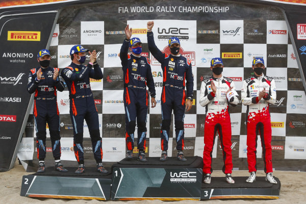 Dani Sordo (ESP), Carlos del Barrio (ESP), Thierry Neuville (BEL) and Nicolas Gilsoul (BEL), Hyundai World Rally Team, Hyundai i20 Coupe WRC 2020, Sébastien Ogier (FRA), Julien Ingrassia (FRA), Toyota Gazoo Racing WRT, Toyota Yaris WRC 2020 Dani Sordo (ESP), Carlos del Barrio (ESP), Thierry Neuville (BEL) and Nicolas Gilsoul (BEL), Hyundai World Rally Team, Hyundai i20 Coupe WRC 2020, Sébastien Ogier (FRA), Julien Ingrassia (FRA), Toyota Gazoo Racing WRT, Toyota Yaris WRC 2020