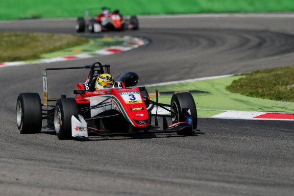 2017 FIA Formula 3 European Championship.
Round 2 - Monza, Italy.
Sunday 30 April 2017.
Maximilian G?nther, Prema Powerteam Dallara F317 - Mercedes-Benz
World Copyright: James Gasperotti/LAT Images
ref: Digital Image _JG14715