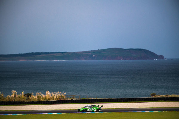 2017 Supercars Championship Round 3.
Phillip Island 500, Phillip Island, Victoria, Australia.
Friday 21st April to Sunday 23rd April 2017.
Mark Winterbottom drives the #5 The Bottle-O Racing Ford Falcon FGX.
World Copyright: Daniel Kalisz/LAT Images
Ref: Digital Image 210417_VASCR3_DKIMG_1595.JPG 2017 Supercars Championship Round 3.
Phillip Island 500, Phillip Island, Victoria, Australia.
Friday 21st April to Sunday 23rd April 2017.
Mark Winterbottom drives the #5 The Bottle-O Racing Ford Falcon FGX.
World Copyright: Daniel Kalisz/LAT Images
Ref: Digital Image 210417_VASCR3_DKIMG_1595.JPG