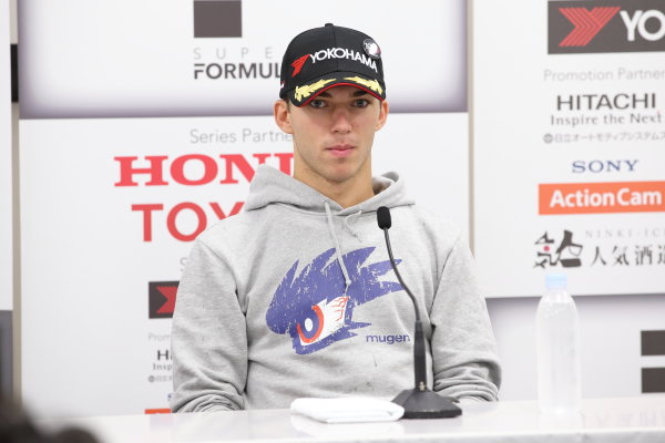 2017 Japanese Super Formula.
Suzuka, Japan. 21st - 22nd October 2017. Rd 7. Cancelled race due to Typhoon.
2017 Driver?s 2nd position & Rookie of the Year Pierre Gasly ( #15 TEAM MUGEN SF14 ) portrait
World Copyright: Yasushi Ishihara / LAT Images.
Ref: 2017_SF_Rd7_020