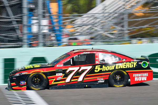 Monster Energy NASCAR Cup Series
Ford EcoBoost 400
Homestead-Miami Speedway, Homestead, FL USA
Saturday 18 November 2017
Erik Jones, Furniture Row Racing, 5-hour ENERGY Extra Strength Toyota Camry
World Copyright: Nigel Kinrade
LAT Images Monster Energy NASCAR Cup Series
Ford EcoBoost 400
Homestead-Miami Speedway, Homestead, FL USA
Saturday 18 November 2017
Erik Jones, Furniture Row Racing, 5-hour ENERGY Extra Strength Toyota Camry
World Copyright: Nigel Kinrade
LAT Images