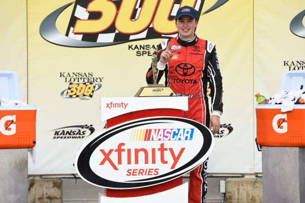 NASCAR XFINITY Series
Kansas Lottery 300
Kansas Speedway, Kansas City, KS USA
Saturday 21 October 2017
Christopher Bell, JBL Toyota Camry, Celebrates in Victory Lane.
World Copyright: John K Harrelson
LAT Images NASCAR XFINITY Series
Kansas Lottery 300
Kansas Speedway, Kansas City, KS USA
Saturday 21 October 2017
Christopher Bell, JBL Toyota Camry, Celebrates in Victory Lane.
World Copyright: John K Harrelson
LAT Images