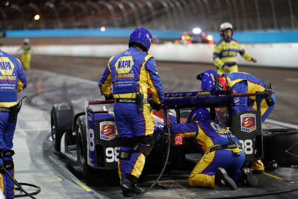 Verizon IndyCar Series
Desert Diamond West Valley Phoenix Grand Prix
Phoenix Raceway, Avondale, AZ USA
Saturday 29 April 2017
Alexander Rossi, Andretti Herta Autosport with Curb-Agajanian Honda pit stop
World Copyright: Michael L. Levitt
LAT Images Verizon IndyCar Series
Desert Diamond West Valley Phoenix Grand Prix
Phoenix Raceway, Avondale, AZ USA
Saturday 29 April 2017
Alexander Rossi, Andretti Herta Autosport with Curb-Agajanian Honda pit stop
World Copyright: Michael L. Levitt
LAT Images