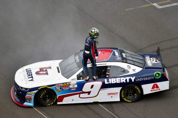NASCAR XFINITY Series
Lilly Diabetes 250
Indianapolis Motor Speedway, Indianapolis, IN USA
Saturday 22 July 2017
William Byron, Liberty University Chevrolet Camaro celebrates his win
World Copyright: Nigel Kinrade
LAT Images NASCAR XFINITY Series
Lilly Diabetes 250
Indianapolis Motor Speedway, Indianapolis, IN USA
Saturday 22 July 2017
William Byron, Liberty University Chevrolet Camaro celebrates his win
World Copyright: Nigel Kinrade
LAT Images