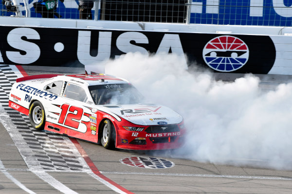 2017 NASCAR Xfinity Series - Boyd Gaming 300
Las Vegas Motor Speedway - Las Vegas, NV USA
Saturday 11 March 2017
Joey Logano celebrates his win with a burnout
World Copyright: Nigel Kinrade/LAT Images
ref: Digital Image 17LAS1nk06099 2017 NASCAR Xfinity Series - Boyd Gaming 300
Las Vegas Motor Speedway - Las Vegas, NV USA
Saturday 11 March 2017
Joey Logano celebrates his win with a burnout
World Copyright: Nigel Kinrade/LAT Images
ref: Digital Image 17LAS1nk06099