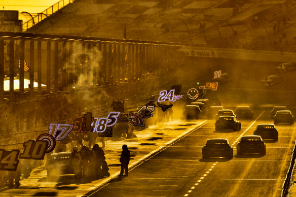 Monster Energy NASCAR Cup Series
Ford EcoBoost 400
Homestead-Miami Speedway, Homestead, FL USA
Sunday 19 November 2017
Jimmie Johnson, Hendrick Motorsports, Lowe's Chevrolet SS, pit stop
World Copyright: Michael L. Levitt
LAT Images Monster Energy NASCAR Cup Series
Ford EcoBoost 400
Homestead-Miami Speedway, Homestead, FL USA
Sunday 19 November 2017
Jimmie Johnson, Hendrick Motorsports, Lowe's Chevrolet SS, pit stop
World Copyright: Michael L. Levitt
LAT Images