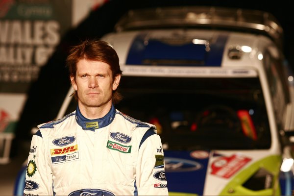 2006 World Rally Championship.
Round 16, Wales Rally GB. 1st - 3rd December 2006.
Marcus Gronholm Ford Focus RS WRC 06 celebrates victory on the podium/finish ramp.
Portrait.
World Copyright: Drew Gibson/LAT Photographic.
Ref: Digital Image Only.
2006 World Rally Championship.
Round 16, Wales Rally GB. 1st - 3rd December 2006.
Marcus Gronholm Ford Focus RS WRC 06 celebrates victory on the podium/finish ramp.
Portrait.
World Copyright: Drew Gibson/LAT Photographic.
Ref: Digital Image Only.