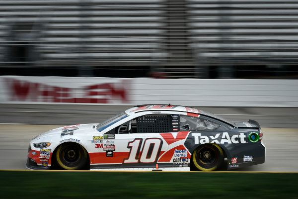 2017 Monster Energy NASCAR Cup Series
STP 500
Martinsville Speedway, Martinsville, VA USA
Friday 31 March 2017
Danica Patrick
World Copyright: Scott R LePage/LAT Images
ref: Digital Image lepage-170331-mv-0076 2017 Monster Energy NASCAR Cup Series
STP 500
Martinsville Speedway, Martinsville, VA USA
Friday 31 March 2017
Danica Patrick
World Copyright: Scott R LePage/LAT Images
ref: Digital Image lepage-170331-mv-0076