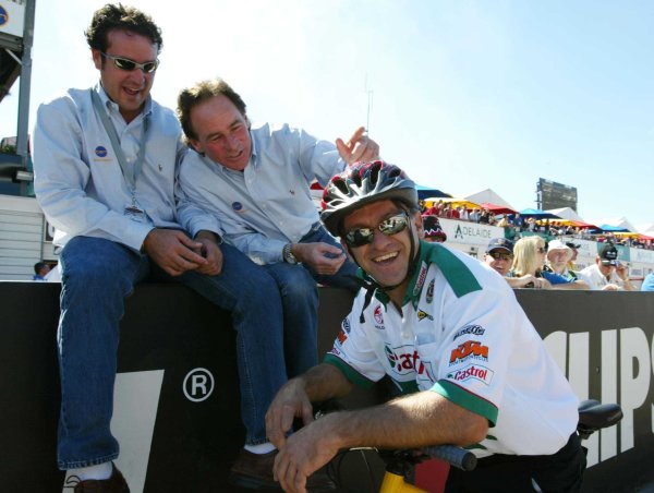 2002 Australian V8 Supercars
Adelaide Clipsal 500. Australia. 17th March 2002.
Holden driver Russell Ingall is given a hard time about being on two wheels by former World 500cc Champion Barry Shean and ex 500cc rider Darryl Beattie at the Clipsal 500.
World Copyright: Mark Horsburgh/LAT Photographic
ref: Digital Image Only