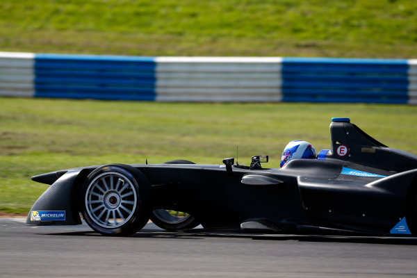 FIA Formula E Season 3 Testing - Day Two.
Donington Park Racecourse, Derby, United Kingdom.
Nicolas Prost, Renault e.Dams, Spark-Renault.
Wednesday 24 August 2016.
Photo: Adam Warner / LAT / FE.
ref: Digital Image _L5R0396
