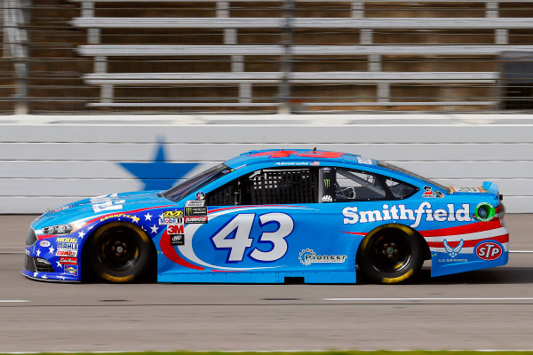 Monster Energy NASCAR Cup Series
AAA Texas 500
Texas Motor Speedway
Fort Worth, TX USA
Friday 3 November 2017
Aric Almirola, Richard Petty Motorsports, Smithfield Ford Fusion
World Copyright: Russell LaBounty
LAT Images Monster Energy NASCAR Cup Series
AAA Texas 500
Texas Motor Speedway
Fort Worth, TX USA
Friday 3 November 2017
Aric Almirola, Richard Petty Motorsports, Smithfield Ford Fusion
World Copyright: Russell LaBounty
LAT Images