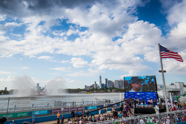 2016/2017 FIA Formula E Championship.
Round 9 - New York City ePrix, Brooklyn, New York, USA.
Saturday 15 July 2017.
Sam Bird (GBR), DS Virgin Racing, Spark-Citroen, Virgin DSV-02,Jean-Eric Vergne (FRA), Techeetah, Spark-Renault, Renault Z.E 16, and Stephane Sarrazin (FRA), Techeetah, Spark-Renault, Renault Z.E 16, celerate on the podium.
Photo: Sam Bloxham/LAT/Formula E
ref: Digital Image _W6I2881 2016/2017 FIA Formula E Championship.
Round 9 - New York City ePrix, Brooklyn, New York, USA.
Saturday 15 July 2017.
Sam Bird (GBR), DS Virgin Racing, Spark-Citroen, Virgin DSV-02,Jean-Eric Vergne (FRA), Techeetah, Spark-Renault, Renault Z.E 16, and Stephane Sarrazin (FRA), Techeetah, Spark-Renault, Renault Z.E 16, celerate on the podium.
Photo: Sam Bloxham/LAT/Formula E
ref: Digital Image _W6I2881