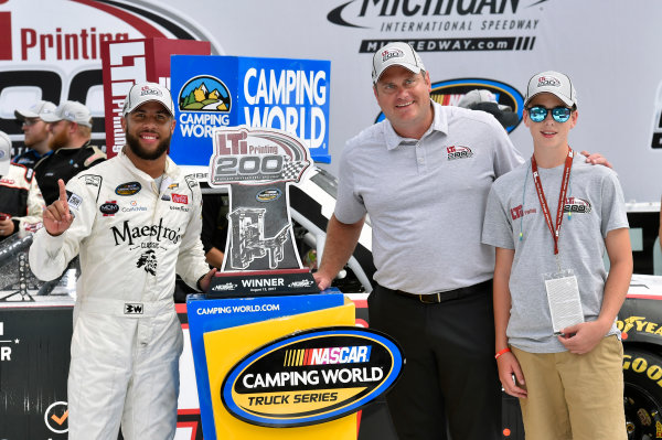NASCAR Camping World Truck Series
LTI Printing 200
Michigan International Speedway, Brooklyn, MI USA
Saturday 12 August 2017
Darrell Wallace Jr, Maestro's Classic Chevrolet Silverado celebrates in Victory Lane
World Copyright: Nigel Kinrade
LAT Images NASCAR Camping World Truck Series
LTI Printing 200
Michigan International Speedway, Brooklyn, MI USA
Saturday 12 August 2017
Darrell Wallace Jr, Maestro's Classic Chevrolet Silverado celebrates in Victory Lane
World Copyright: Nigel Kinrade
LAT Images