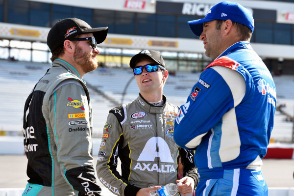 NASCAR XFINITY Series
Virginia529 College Savings 250
Richmond Raceway, Richmond, VA USA
Friday 8 September 2017
Dale Earnhardt Jr, Degree Deodorant Chevrolet Camaro, William Byron, AXALTA Coating Systems Chevrolet Camaro and Elliott Sadler, OneMain Financial Chevrolet Camaro
World Copyright: Nigel Kinrade
LAT Images NASCAR XFINITY Series
Virginia529 College Savings 250
Richmond Raceway, Richmond, VA USA
Friday 8 September 2017
Dale Earnhardt Jr, Degree Deodorant Chevrolet Camaro, William Byron, AXALTA Coating Systems Chevrolet Camaro and Elliott Sadler, OneMain Financial Chevrolet Camaro
World Copyright: Nigel Kinrade
LAT Images
