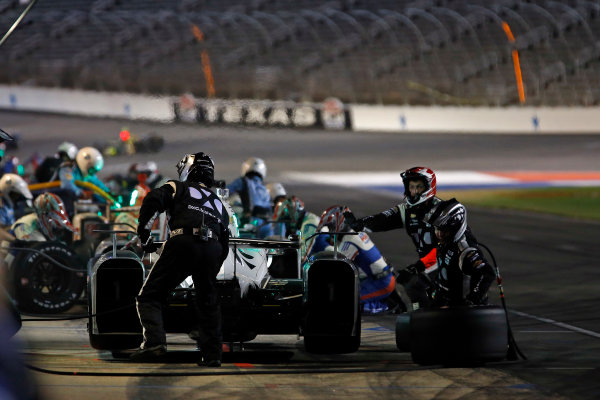 Verizon IndyCar Series
Rainguard Water Sealers 600
Texas Motor Speedway, Ft. Worth, TX USA
Saturday 10 June 2017
Simon Pagenaud, Team Penske Chevrolet pit stop
World Copyright: Phillip Abbott
LAT Images
ref: Digital Image abbott_texasIC_0617_4915 Verizon IndyCar Series
Rainguard Water Sealers 600
Texas Motor Speedway, Ft. Worth, TX USA
Saturday 10 June 2017
Simon Pagenaud, Team Penske Chevrolet pit stop
World Copyright: Phillip Abbott
LAT Images
ref: Digital Image abbott_texasIC_0617_4915