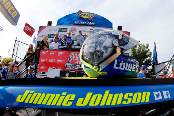 Monster Energy NASCAR Cup Series
AAA 400 Drive for Autism
Dover International Speedway, Dover, DE USA
Sunday 4 June 2017
Jimmie Johnson, Hendrick Motorsports, Lowe's Chevrolet SS celebrates in victory lane 
World Copyright: Russell LaBounty
LAT Images