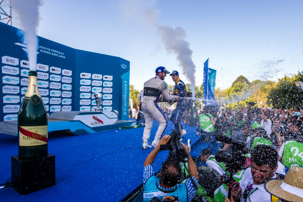 2015/2016 FIA Formula E Championship.
Buenos Aires ePrix, Buenos Aires, Argentina.
Saturday 6 February 2016.
Sam Bird (GBR), DS Virgin Racing DSV-01, Sebastien Buemi (SUI), Renault e.Dams Z.E.15 and Lucas Di Grassi (BRA), ABT Audi Sport FE01.
Photo: Zak Mauger/LAT/Formula E
ref: Digital Image _L0U1720