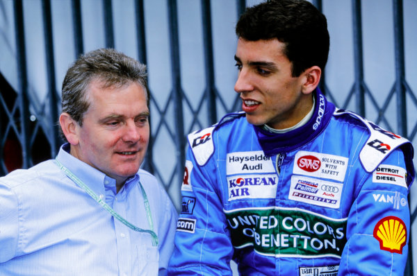 1999 International Formula 3000 Championship.
Monte Carlo, Monaco.13 May 1999. Rd 2.
Justin Wilson (Team Astromega), in conversation with Jonathan Palmer, portrait. 
World Copyright: Gavin Lawrence / LAT Photographic. 