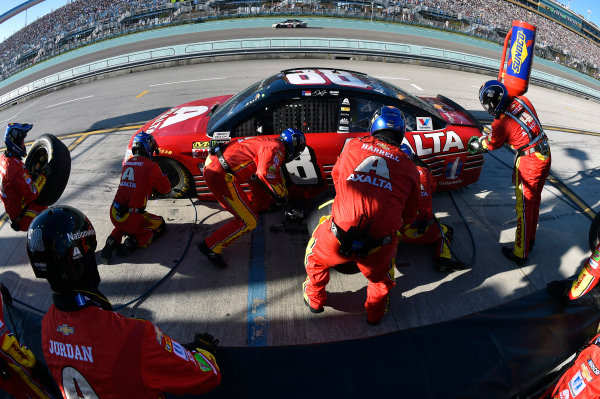 Monster Energy NASCAR Cup Series
Ford EcoBoost 400
Homestead-Miami Speedway, Homestead, FL USA
Sunday 19 November 2017
Dale Earnhardt Jr, Hendrick Motorsports, Axalta Chevrolet SS
World Copyright: Nigel Kinrade
LAT Images Monster Energy NASCAR Cup Series
Ford EcoBoost 400
Homestead-Miami Speedway, Homestead, FL USA
Sunday 19 November 2017
Dale Earnhardt Jr, Hendrick Motorsports, Axalta Chevrolet SS
World Copyright: Nigel Kinrade
LAT Images