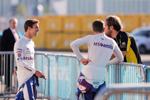 2016/2017 FIA Formula E Championship.
Round 8 - Berlin ePrix, Tempelhof Airport, Berlin, Germany.
Sunday 11 June 2017.
Antonio Felix da Costa (PRT), Amlin Andretti, Spark-Andretti, ATEC-02, Robin Frijns (NLD), Amlin Andretti, Spark-Andretti, ATEC-02, and Jean-Eric Vergne (FRA), Techeetah, Spark-Renault, Renault Z.E 16.
Photo: Zak Mauger/LAT/Formula E
ref: Digital Image _54I7805 2016/2017 FIA Formula E Championship.
Round 8 - Berlin ePrix, Tempelhof Airport, Berlin, Germany.
Sunday 11 June 2017.
Antonio Felix da Costa (PRT), Amlin Andretti, Spark-Andretti, ATEC-02, Robin Frijns (NLD), Amlin Andretti, Spark-Andretti, ATEC-02, and Jean-Eric Vergne (FRA), Techeetah, Spark-Renault, Renault Z.E 16.
Photo: Zak Mauger/LAT/Formula E
ref: Digital Image _54I7805