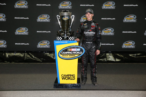 NASCAR Camping World Truck Series
TheHouse.com 225
Chicagoland Speedway, Joliet, IL USA
Friday 15 September 2017
Ben Rhodes, Safelite Auto Glass Toyota Tundra
World Copyright: Barry Cantrell
LAT Images NASCAR Camping World Truck Series
TheHouse.com 225
Chicagoland Speedway, Joliet, IL USA
Friday 15 September 2017
Ben Rhodes, Safelite Auto Glass Toyota Tundra
World Copyright: Barry Cantrell
LAT Images