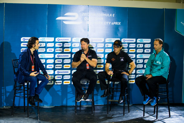 2016/2017 FIA Formula E Championship.
Round 9 - Brooklyn, New York City, United States of America
Friday 14 July 2017.
Dario Franchitti with Michael Andretti, Jay Penske and Gerry Hughes.
Photo: Sam Bloxham/LAT/Formula E
ref: Digital Image _J6I2587