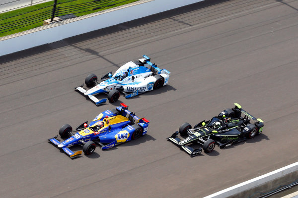 Verizon IndyCar Series
Indianapolis 500 Race
Indianapolis Motor Speedway, Indianapolis, IN USA
Sunday 28 May 2017
Alexander Rossi, Andretti Herta Autosport with Curb-Agajanian Honda, Juan Pablo Montoya, Team Penske Chevrolet and Marco Andretti, Andretti Autosport with Yarrow Honda
World Copyright: Russell LaBounty
LAT Images