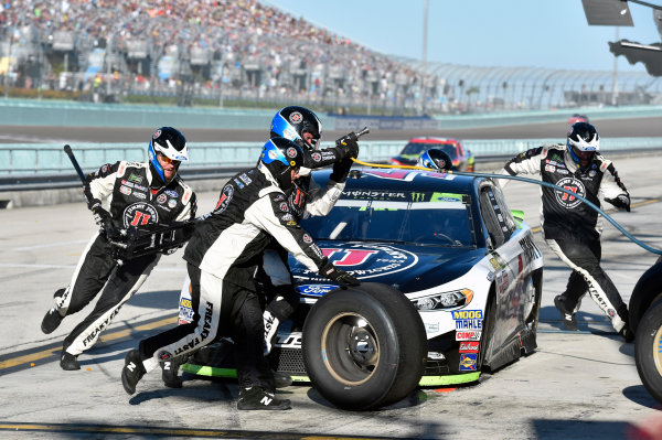 Monster Energy NASCAR Cup Series
Ford EcoBoost 400
Homestead-Miami Speedway, Homestead, FL USA
Sunday 19 November 2017
Kevin Harvick, Stewart-Haas Racing, Jimmy John's Ford Fusion
World Copyright: Nigel Kinrade
LAT Images Monster Energy NASCAR Cup Series
Ford EcoBoost 400
Homestead-Miami Speedway, Homestead, FL USA
Sunday 19 November 2017
Kevin Harvick, Stewart-Haas Racing, Jimmy John's Ford Fusion
World Copyright: Nigel Kinrade
LAT Images