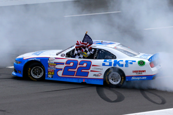 NASCAR XFINITY Series
Pocono Green 250
Pocono Raceway, Long Pond, PA USA
Saturday 10 June 2017
Brad Keselowski, SKF Ford Mustang celebrates his win with a burnout
World Copyright: Russell LaBounty
LAT Images
ref: Digital Image 17POC1rl_03833 NASCAR XFINITY Series
Pocono Green 250
Pocono Raceway, Long Pond, PA USA
Saturday 10 June 2017
Brad Keselowski, SKF Ford Mustang celebrates his win with a burnout
World Copyright: Russell LaBounty
LAT Images
ref: Digital Image 17POC1rl_03833