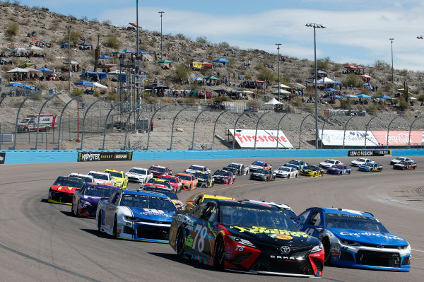 Monster Energy NASCAR Cup Series
TicketGuardian 500
ISM Raceway, Phoenix, AZ USA
Sunday 11 March 2018
Martin Truex Jr., Furniture Row Racing, Toyota Camry 5-hour ENERGY/Bass Pro Shops Kyle Larson, Chip Ganassi Racing, Chevrolet Camaro Credit One Bank
World Copyright: Matthew T. Thacker
NKP / LAT Images Monster Energy NASCAR Cup Series
TicketGuardian 500
ISM Raceway, Phoenix, AZ USA
Sunday 11 March 2018
Martin Truex Jr., Furniture Row Racing, Toyota Camry 5-hour ENERGY/Bass Pro Shops Kyle Larson, Chip Ganassi Racing, Chevrolet Camaro Credit One Bank
World Copyright: Matthew T. Thacker
NKP / LAT Images