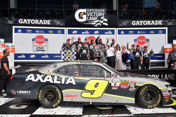 NASCAR XFINITY Series
Coca-Cola Firecracker 250
Daytona International Speedway, Daytona Beach, FL USA
Saturday 1 July 2017
William Byron, AXALTA / Vorteq Chevrolet Camaro
World Copyright: Rusty Jarrett
LAT Images NASCAR XFINITY Series
Coca-Cola Firecracker 250
Daytona International Speedway, Daytona Beach, FL USA
Saturday 1 July 2017
William Byron, AXALTA / Vorteq Chevrolet Camaro
World Copyright: Rusty Jarrett
LAT Images