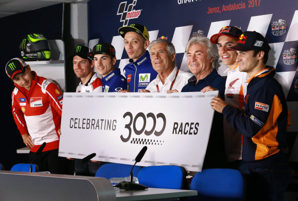 2017 MotoGP Championsip - Round 4
Jerez, Spain
Thursday 4 May 2017
Celebration for the 3000 races rider line up
World Copyright: Gold & Goose Photography/LAT Images
ref: Digital Image 667550