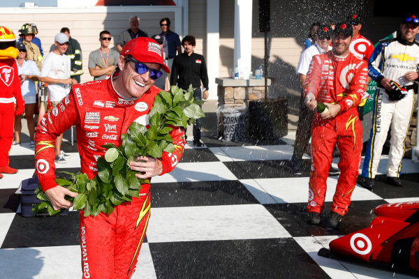 2-4 September, 2016, Watkins Glen, New York, USA
Scott Dixon, champagne
?2016, Michael L. Levitt
LAT Photo USA 2-4 September, 2016, Watkins Glen, New York, USA
Scott Dixon, champagne
?2016, Michael L. Levitt
LAT Photo USA