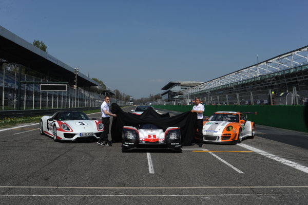 2017 FIA World Endurance Championship,
31st March - 2nd April, 2017, Monza Prologue,
1 Neel Jani (CHE) \ Andr? Lotterer (DEU) \ NickTandy (GBR) - PORSCHE LMP TEAM - Porsche 919 Hybrid
2 Timo Bernhard (DEU) \ Earl Bamber (NZL) \ Brendon Hartley (NZL) - PORSCHE LMP TEAM ? Porsche 919 Hybrid
World Copyright: JEP/LAT Images. 2017 FIA World Endurance Championship,
31st March - 2nd April, 2017, Monza Prologue,
1 Neel Jani (CHE) \ Andr? Lotterer (DEU) \ NickTandy (GBR) - PORSCHE LMP TEAM - Porsche 919 Hybrid
2 Timo Bernhard (DEU) \ Earl Bamber (NZL) \ Brendon Hartley (NZL) - PORSCHE LMP TEAM ? Porsche 919 Hybrid
World Copyright: JEP/LAT Images.